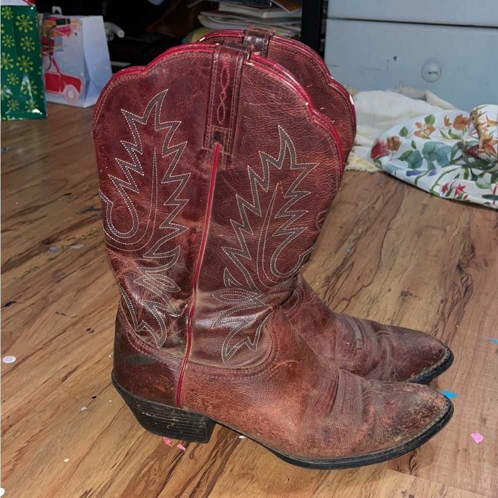 Red cowgirl boots